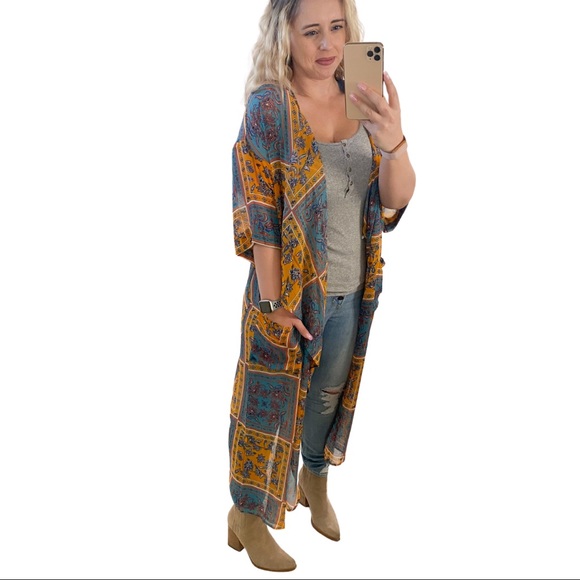 Good as Gold Kimono - Picture 3 of 5